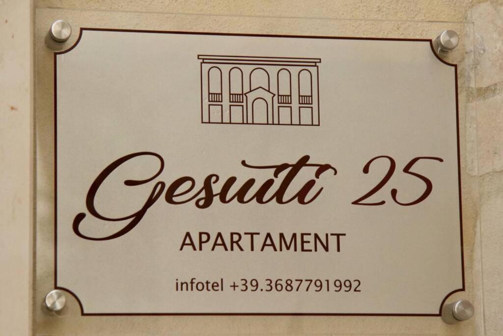 Gesuiti 25 Bari Exterior foto