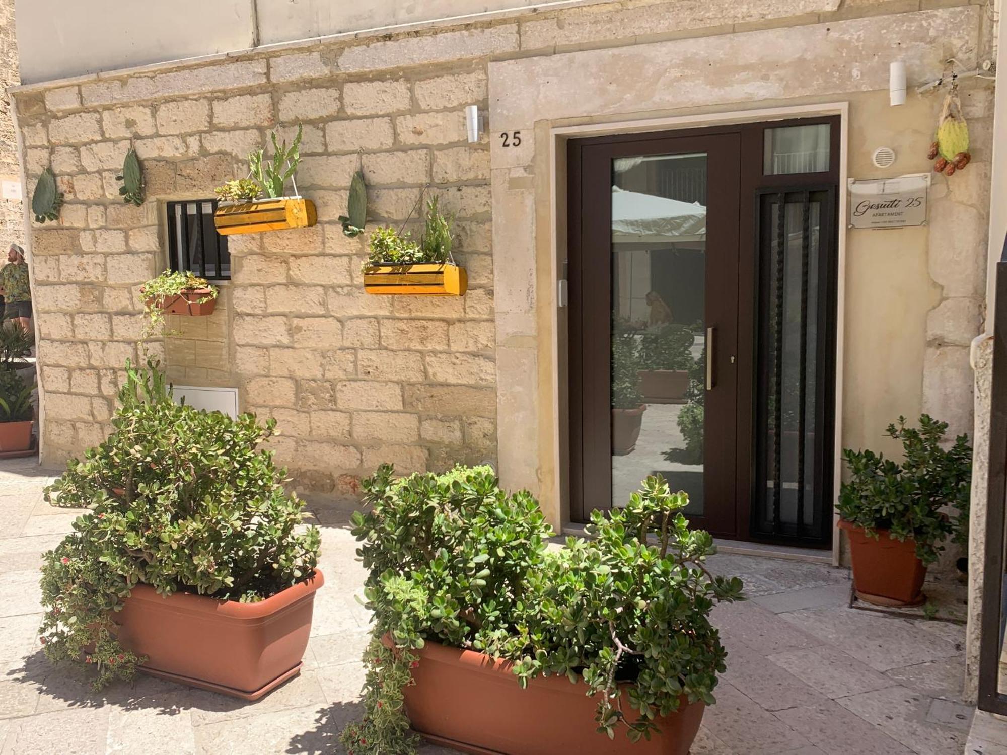 Gesuiti 25 Bari Exterior foto
