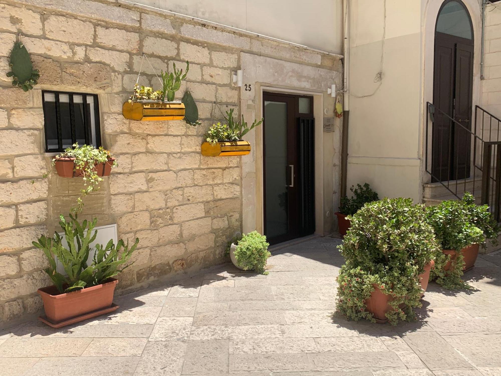Gesuiti 25 Bari Exterior foto